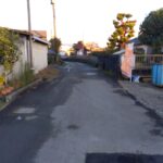 前面道路 東側の写真です。