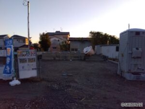 1号棟 物件正面からの写真です。