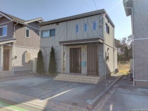 函南町平井エンブルタウン　セキスイハイム中古住宅　P並列3台分　函南東小・函南東中校区の物件画像