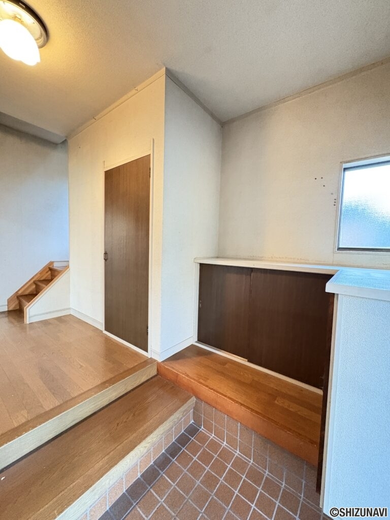 玄関のお写真です。