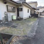 駐車場は2台駐車可能です（車種による）