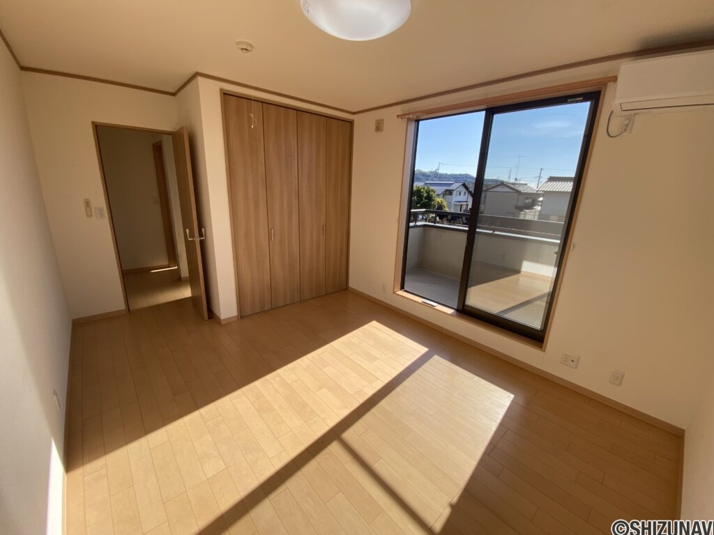 磐田市松之木島　中古住宅の画像