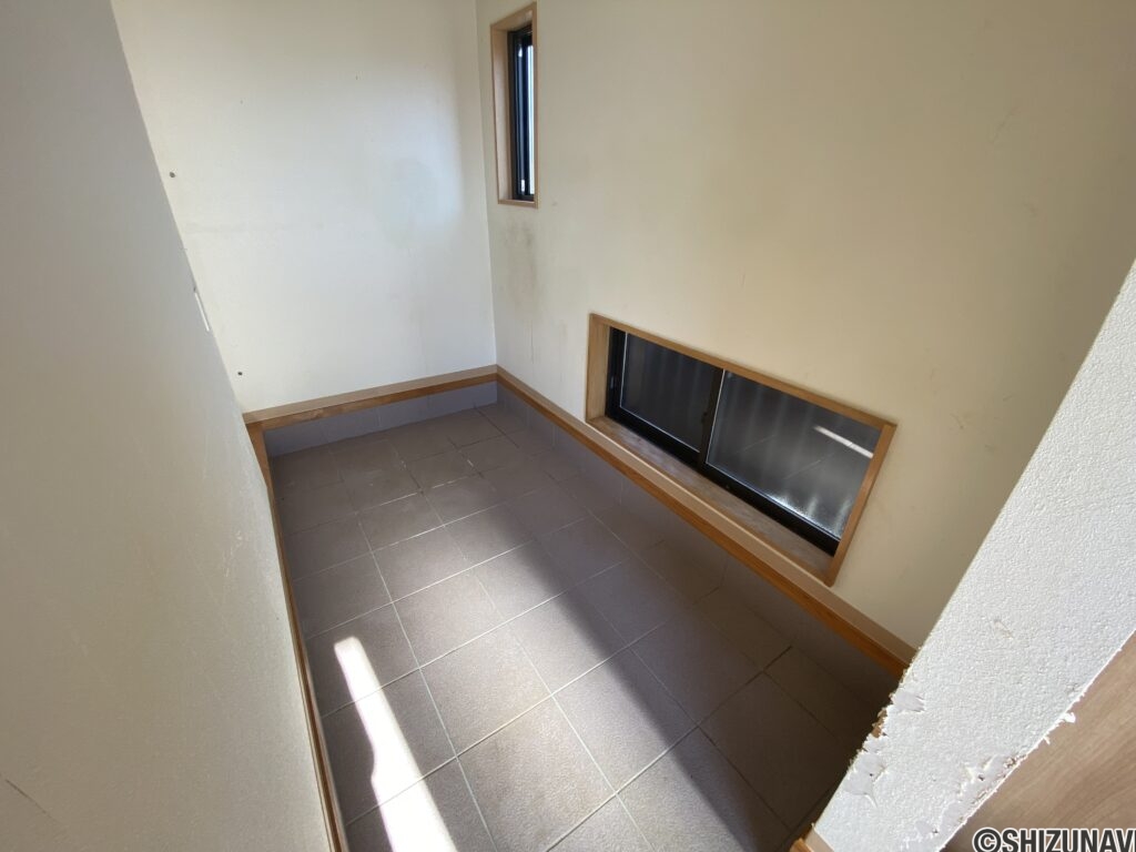 磐田市松之木島　中古住宅の画像