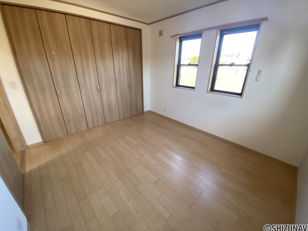 磐田市松之木島　中古住宅の画像