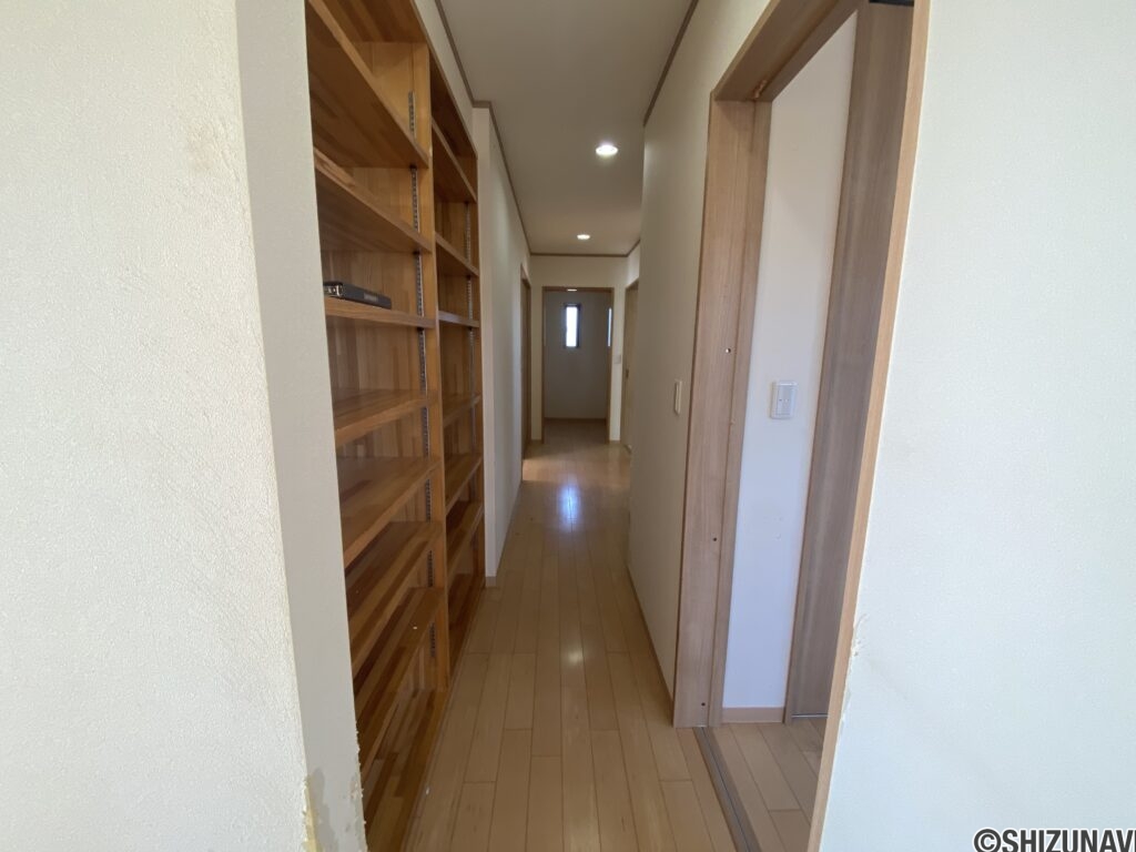 磐田市松之木島　中古住宅の画像