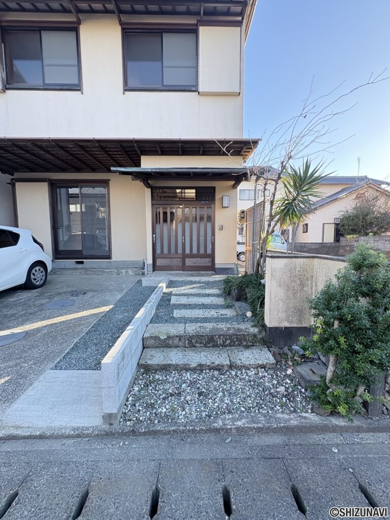 空き家買取専科　石津中町　エントランス