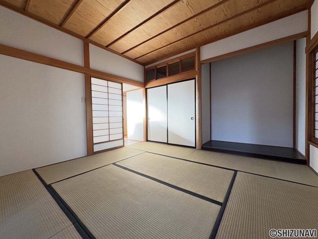 空き家買取専科　石津中町　2階8畳和室