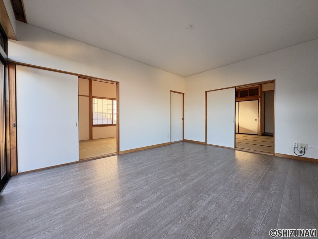 空き家買取専科　石津中町　2階洋室