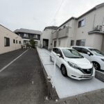 駐車場　縦に3台は停めれそうです。