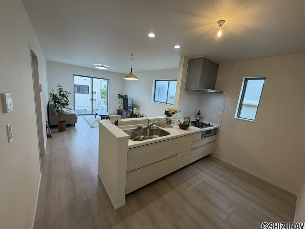 静岡市葵区竜南2期　新築一戸建て　の画像