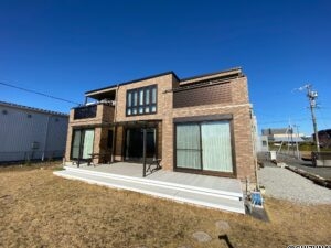 袋井市浅名　セキスイハイム施工　軽量鉄骨造２階建　駐車場4台以上可能　太陽光発電システム搭載（9kw以上）　の物件画像