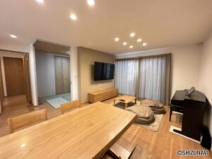 ダイニングスペースとリビングスペースをしっかりをわけられる広さです。