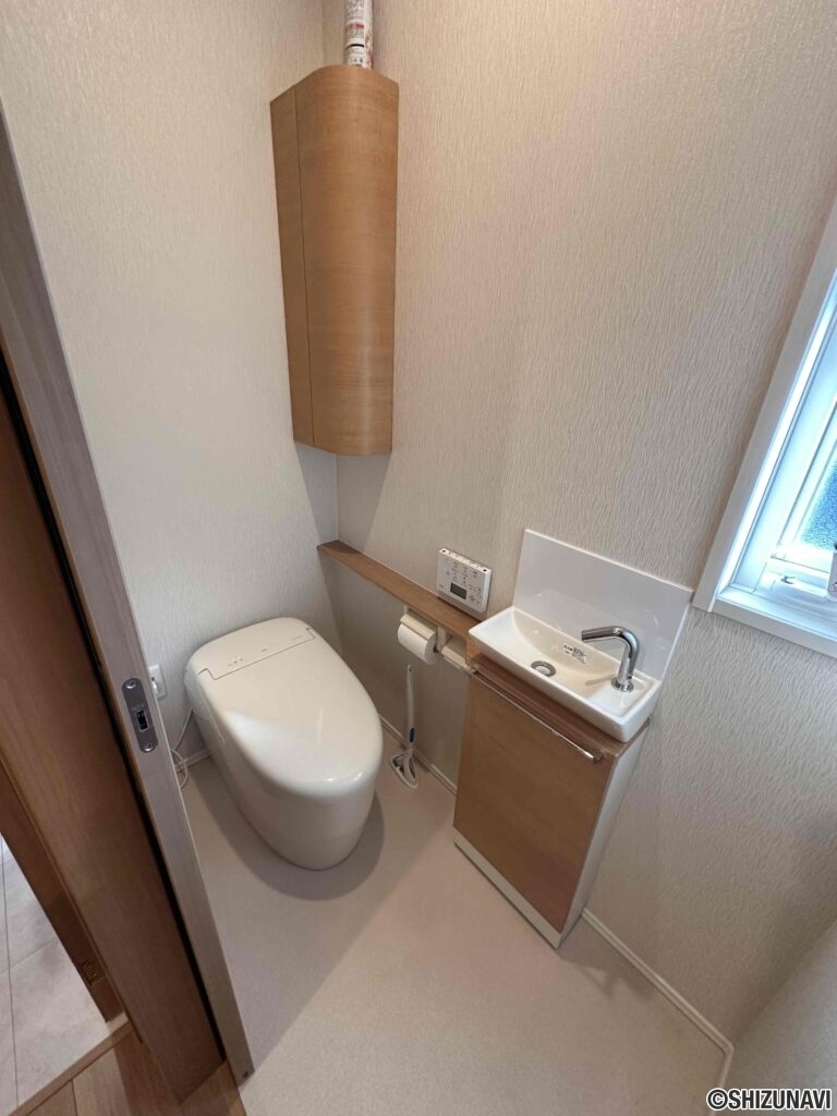 １Ｆトイレ。ゆったりとした広さ。