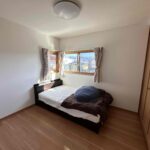 北東洋室。収納も設けられ、子供部屋としては十分な広さ。