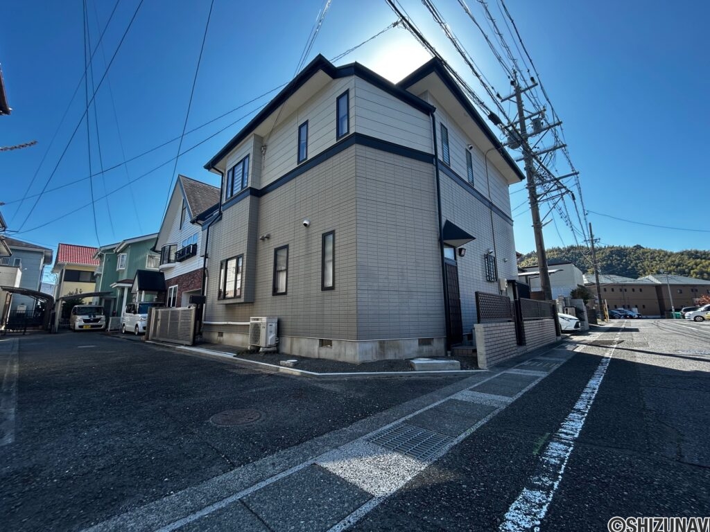 前面公道からの外観