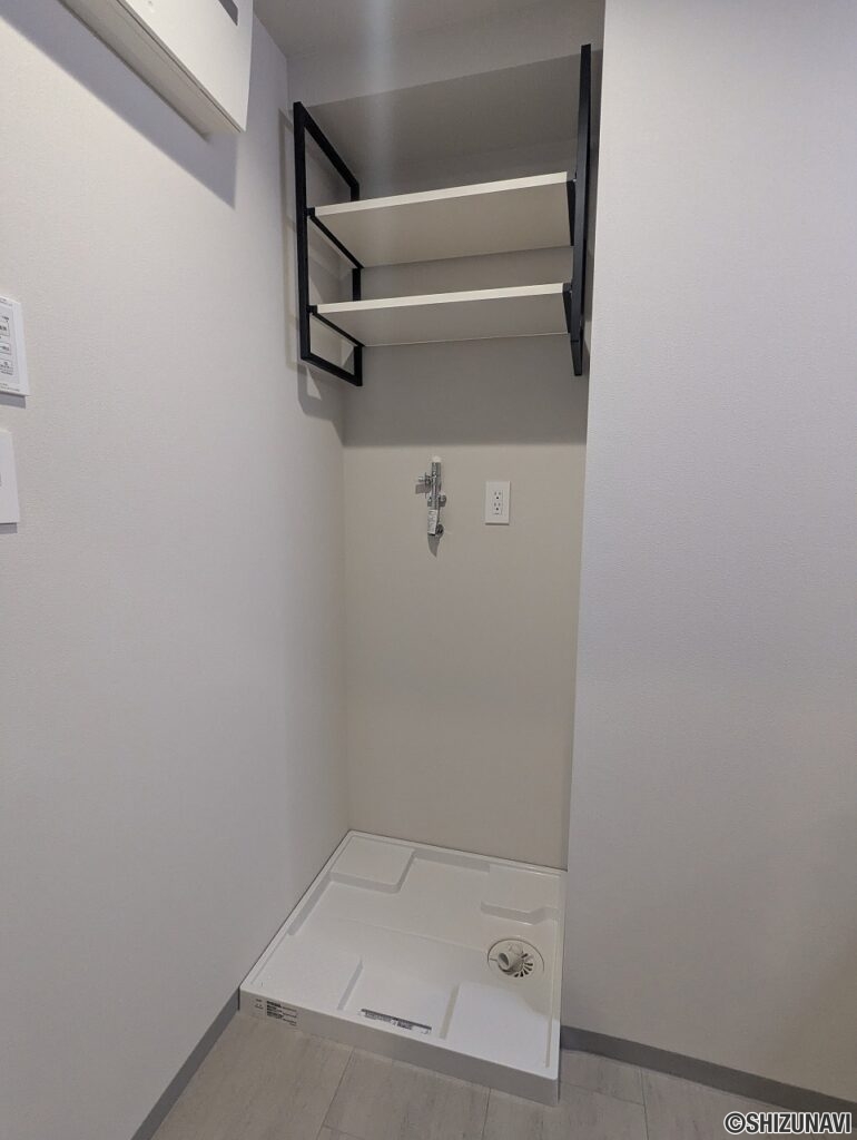 ウィンドリッヂ鷹匠　洗面室