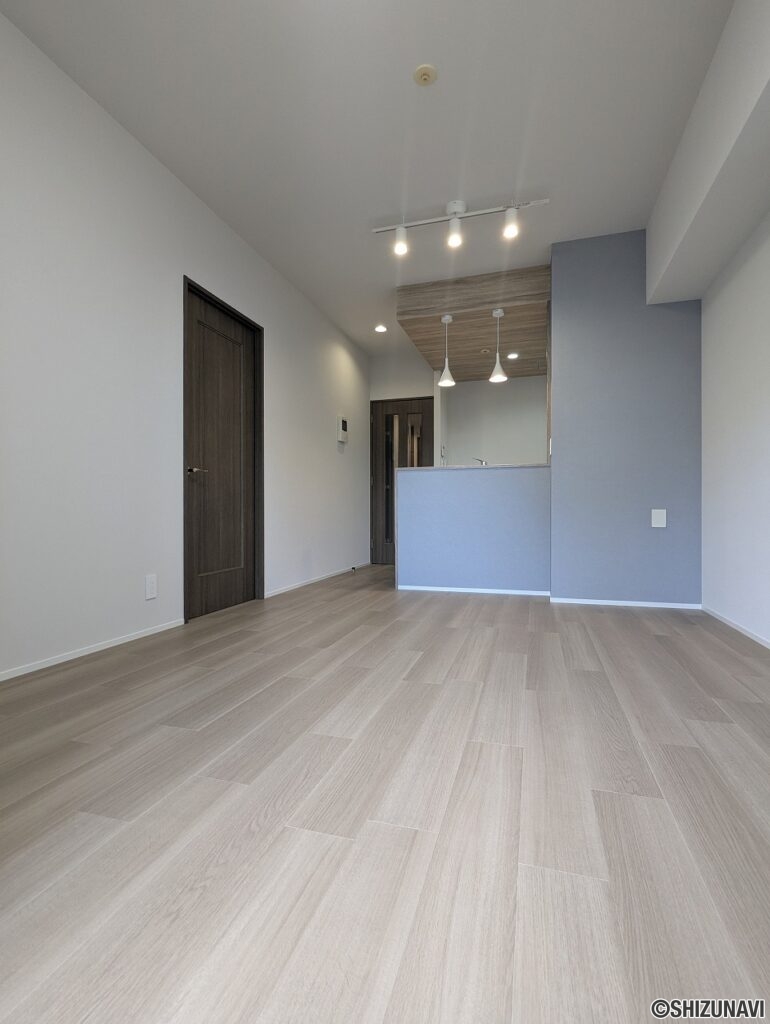 ウィンドリッヂ鷹匠　LDK