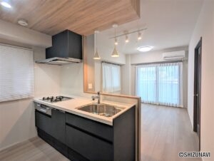 ウィンドリッヂ鷹匠　LDK