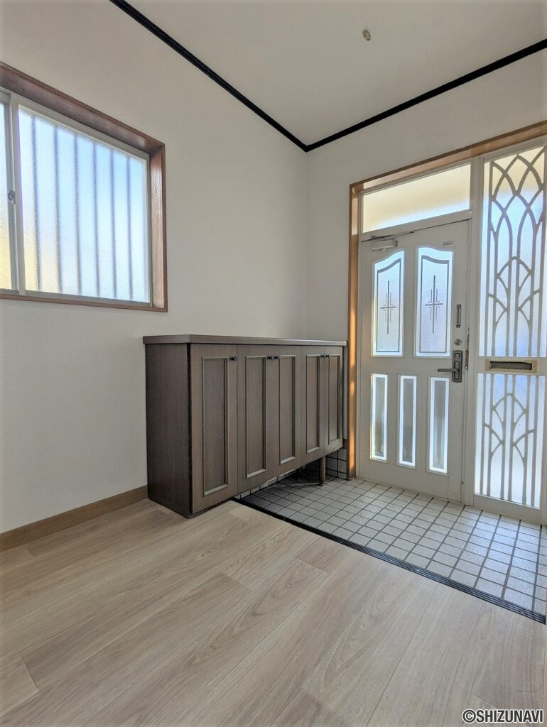 静岡市　清水区八坂北1丁目2-39　室内