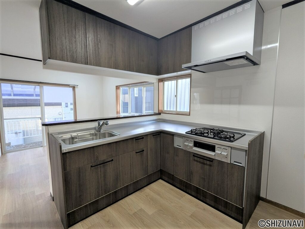 静岡市　清水区八坂北1丁目2-39　室内