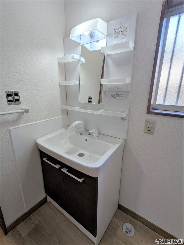 静岡市　清水区八坂北1丁目2-39　室内