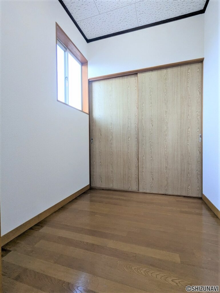 静岡市　清水区八坂北1丁目2-39　室内