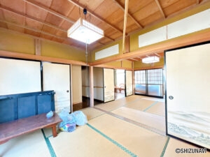 【西側6帖和室】