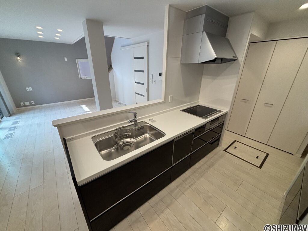 富士市松岡　戸建　内観