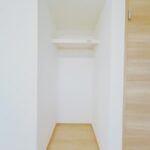 中丸【リフォーム後】2階北側6帖洋室収納