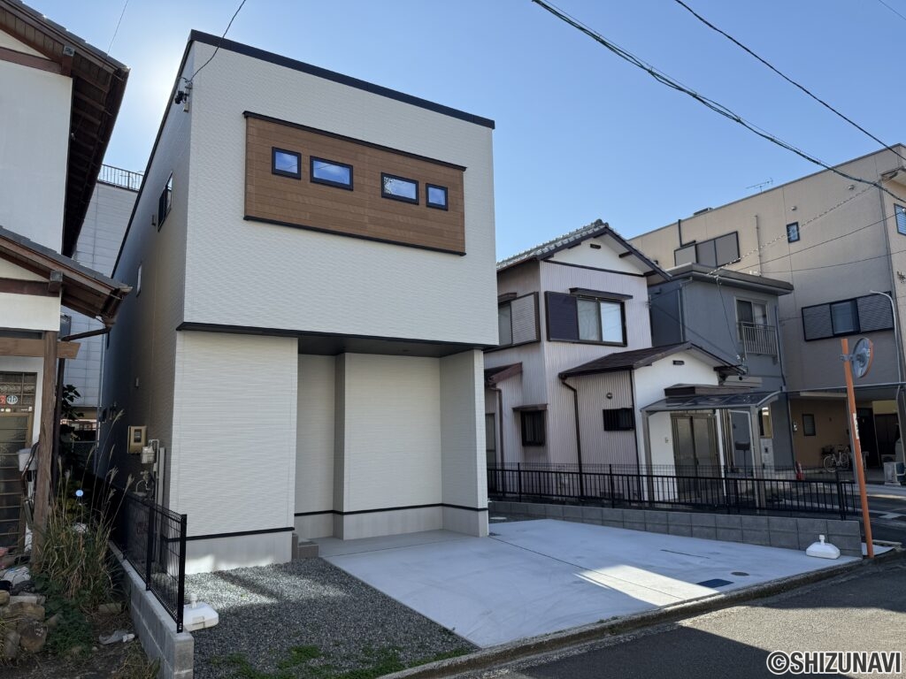 駐車スペース2台～3台