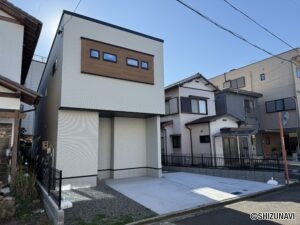 駐車スペース2台～3台