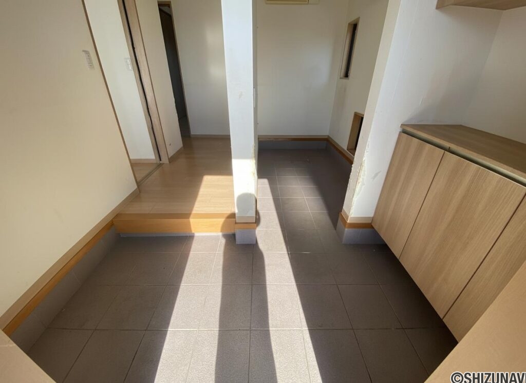 磐田市松之木島　中古住宅の画像