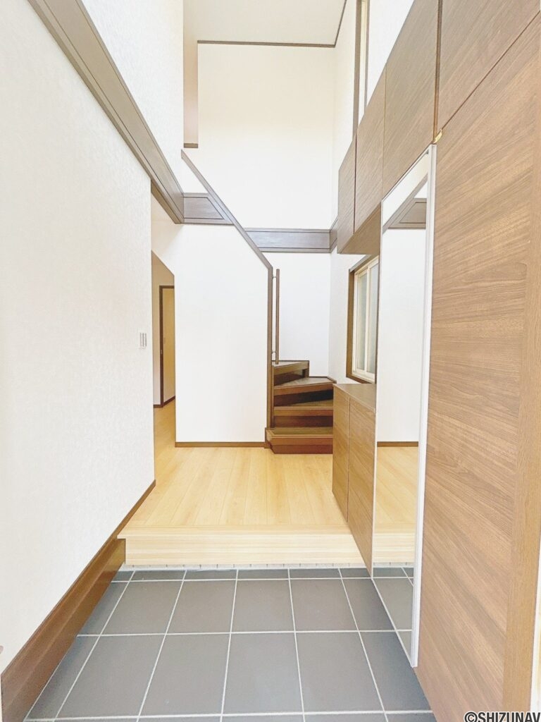 玄関ホール