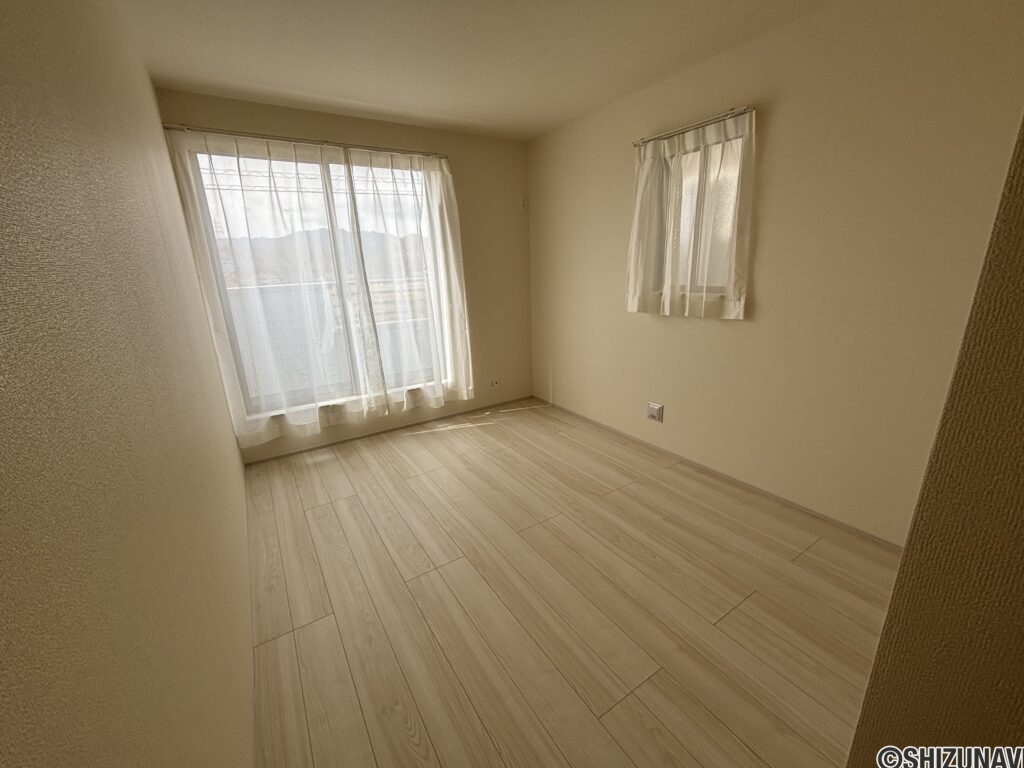 ２階洋室（6帖）です