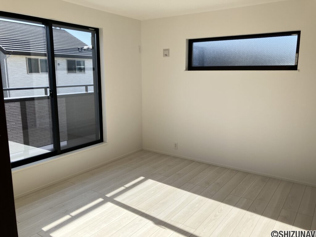 葵区田町　２階洋室