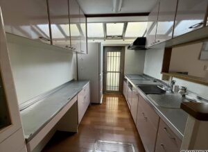 キッチン部分となります。