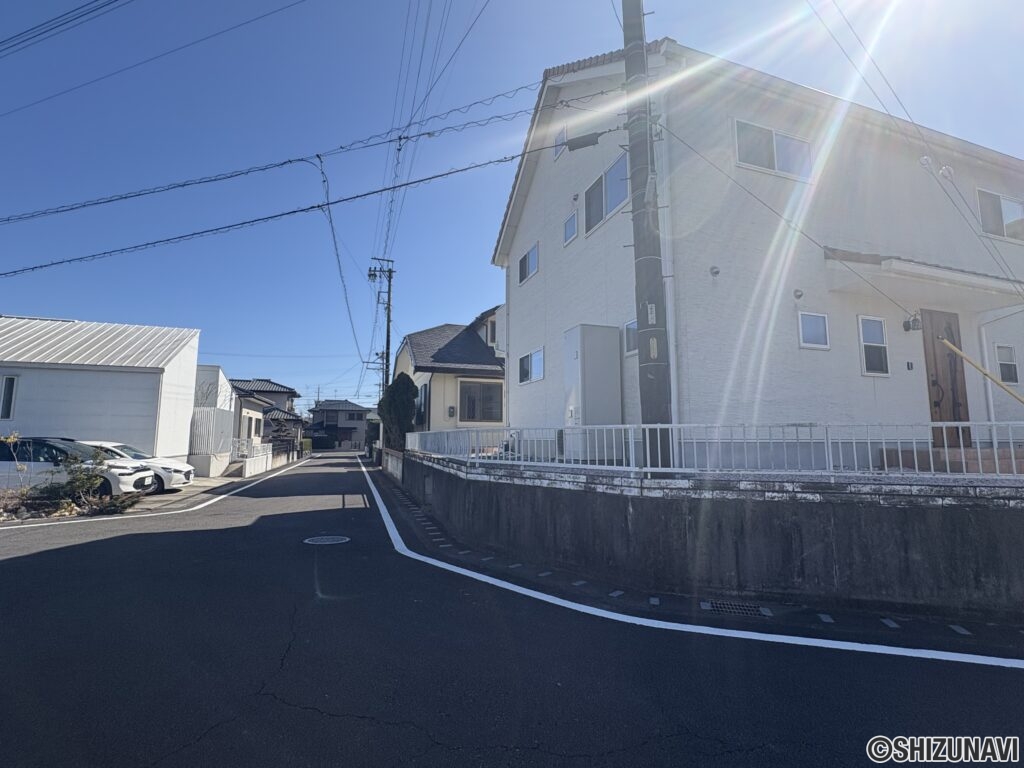 前面道路 角地②