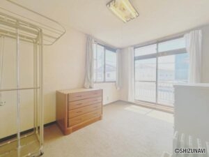 中丸2階6.75帖洋室