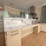 キッチンカウンターお子様の学習机としても使えます