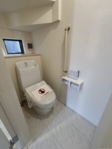 １階トイレです