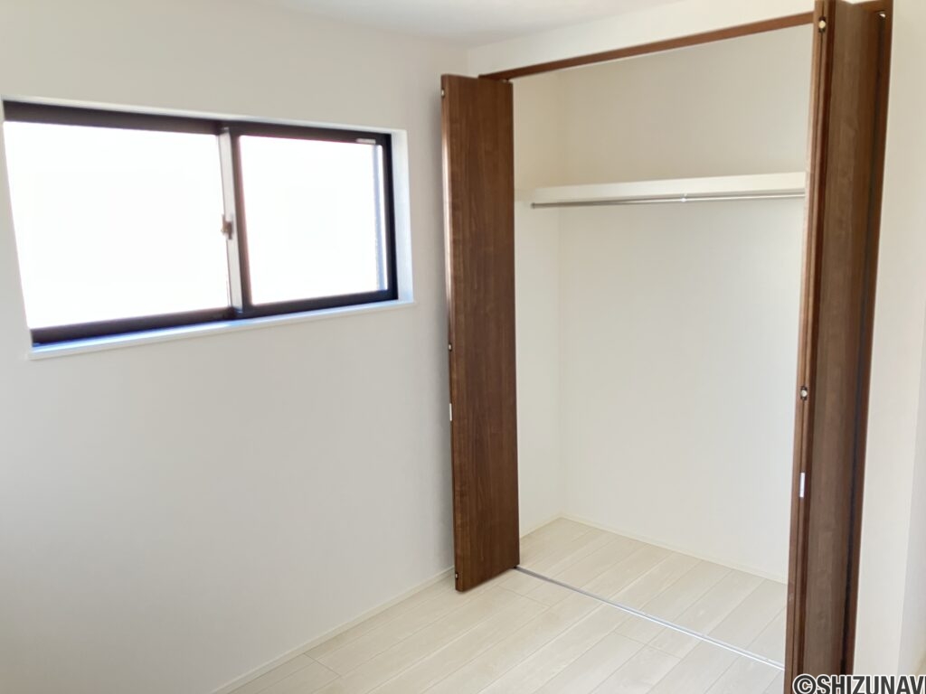 葵区田町　２階洋室