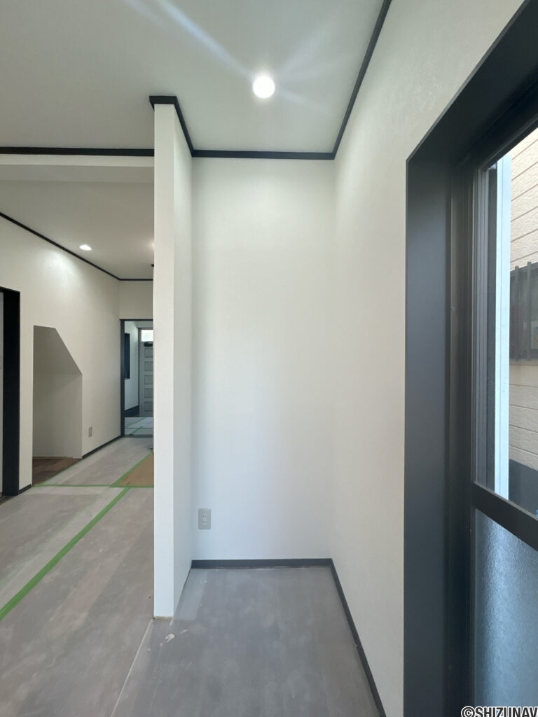 【リフォーム中/収納】（4/18撮影）LDKの収納です。可動棚を設置します。