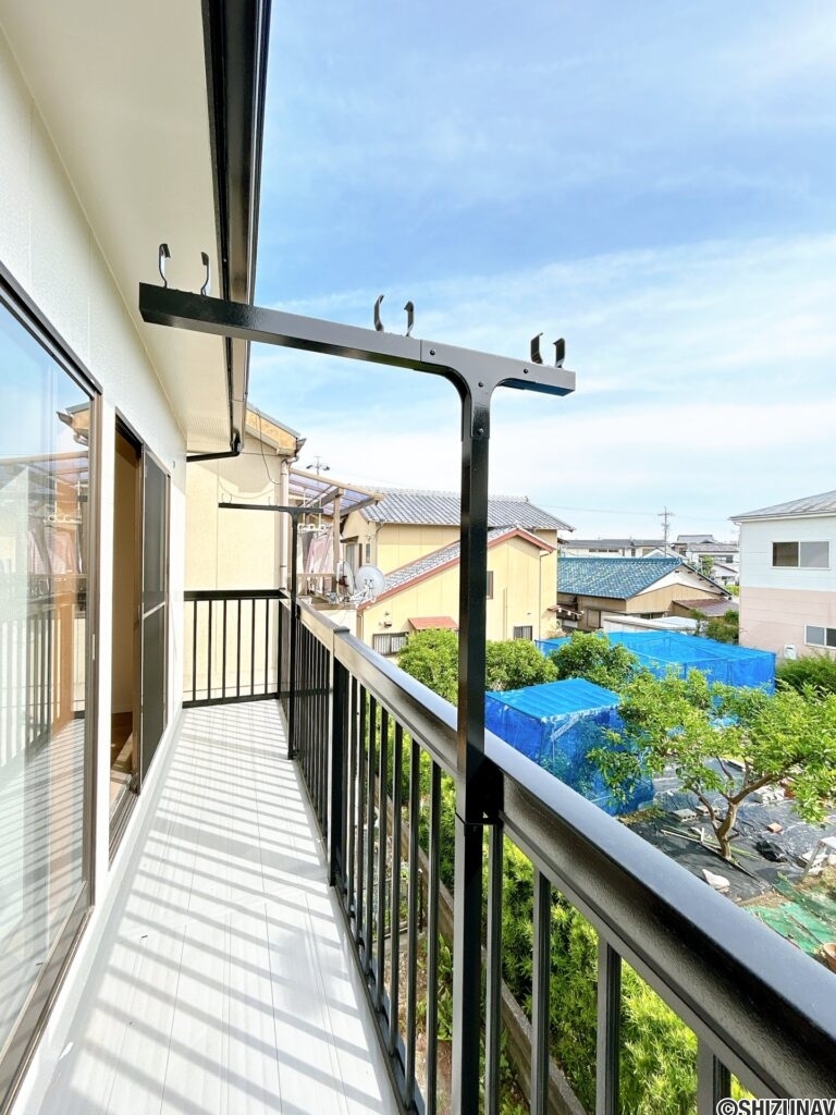 【リフォーム中/バルコニー】バルコニー塗装を行います。