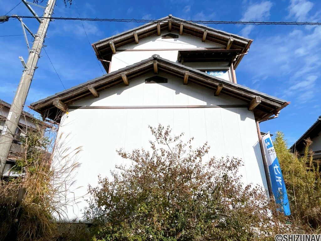 カチタス　細江　南側外観