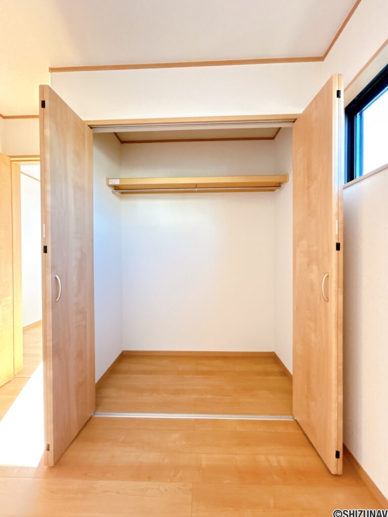 【3階納戸収納】