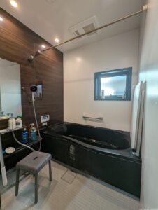 浴室乾燥機付きのシステムバス。