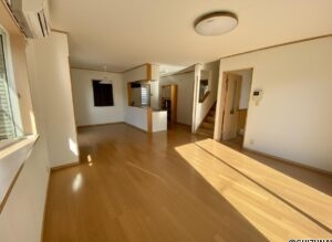 1階LDK部分となります。陽当たり良好です。