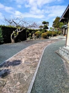 菊川市下内田　中古住宅の画像