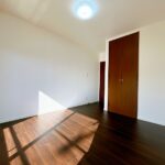 2階中央洋室　別角度です。