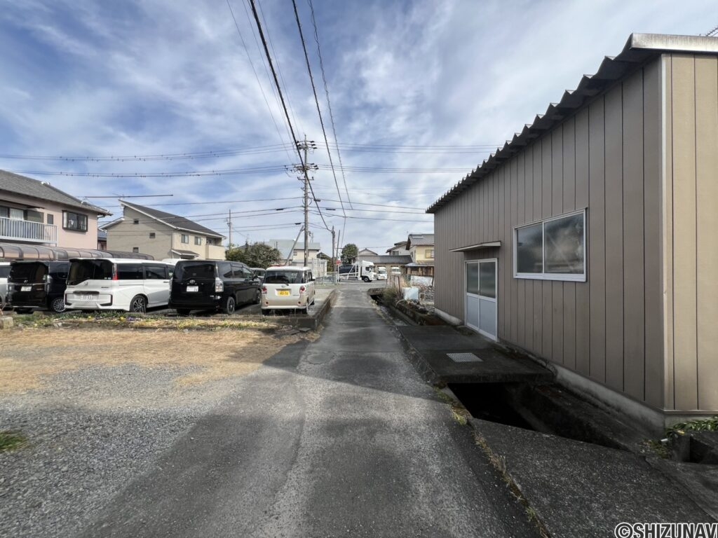 北側外観（東側）